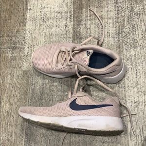 Pink nike shoes kids